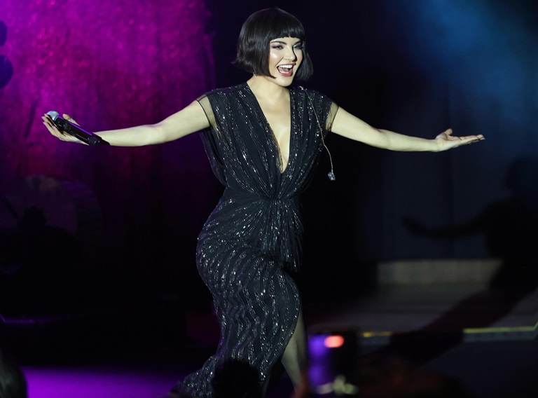 Göksel�den I��lt�l� Konser